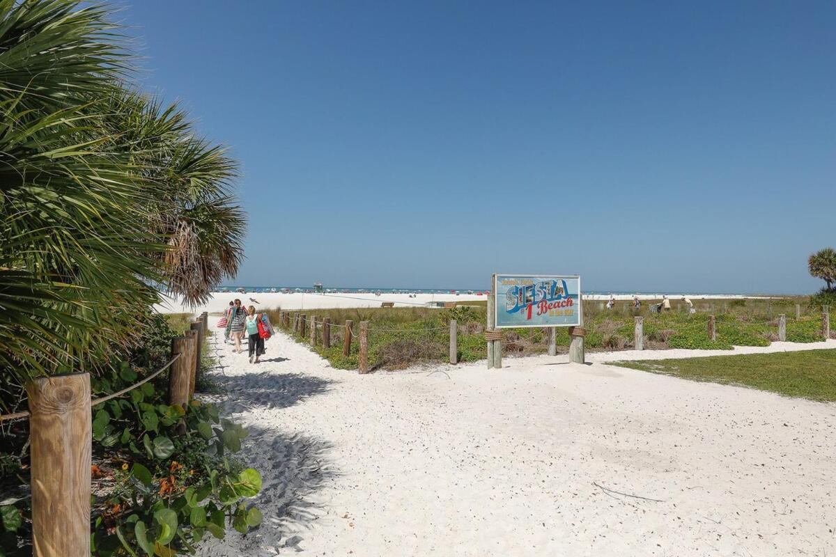 2 Bed 2 Bath Centrally Located On Siesta Key Sarasota megye Kültér fotó